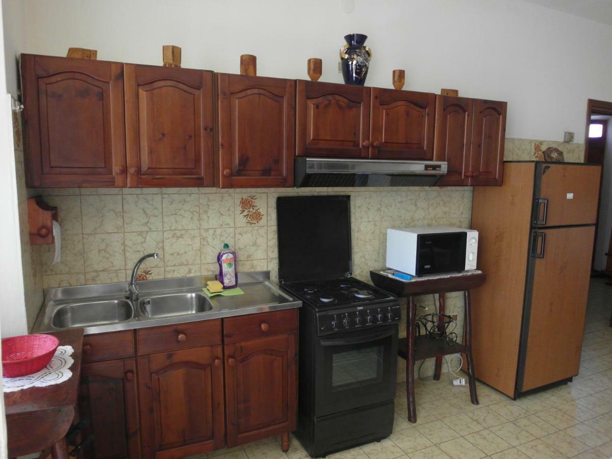Apartment Via Montenegro Ghilarza Kültér fotó